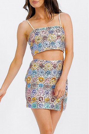 SLEEVELESS CROP TOP ZIP UP MIN ... SLEEVELESS CROP TOP ZIP UP MIN ...