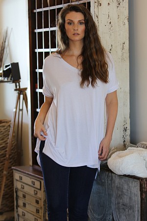 VNECK KNIT TEE