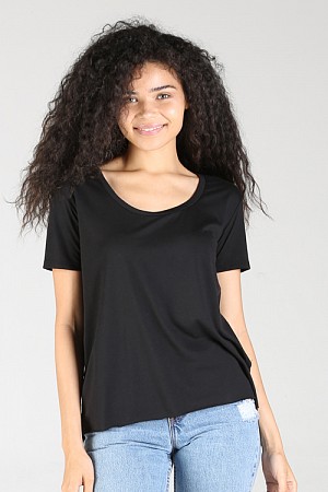 SCOOP NECK SS TEE